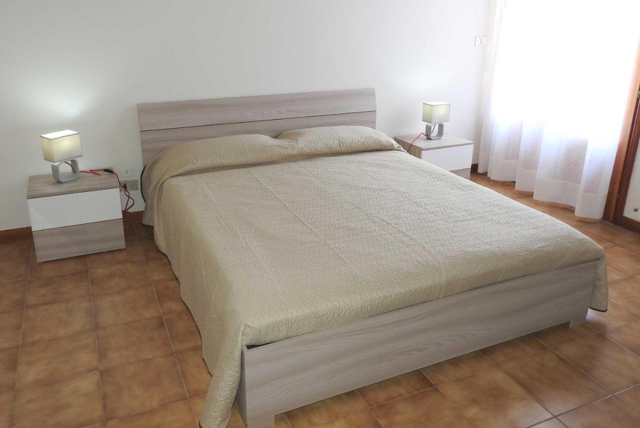 Appartement Mansarda Sul Mare Dei Ciclopi à Aci Trezza Extérieur photo