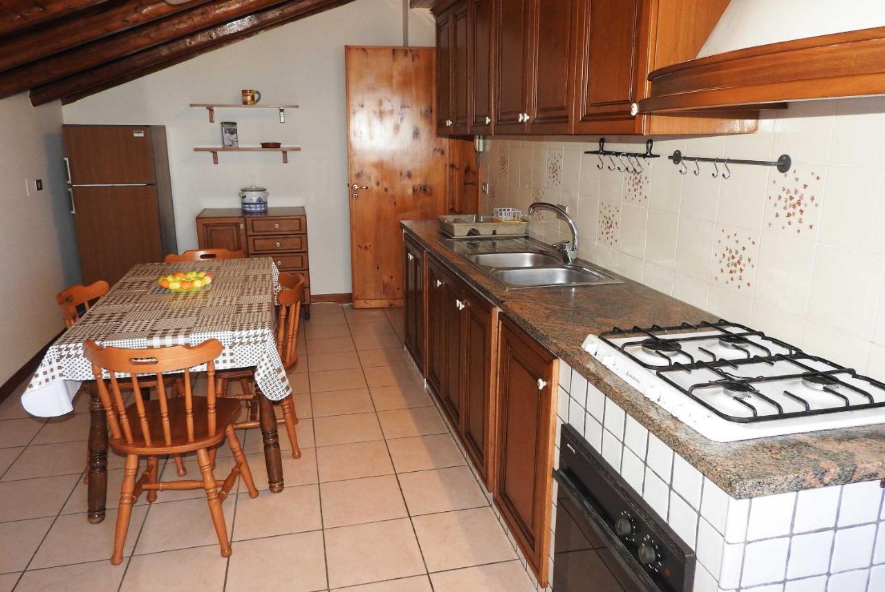 Appartement Mansarda Sul Mare Dei Ciclopi à Aci Trezza Extérieur photo